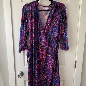 NWOT - 2XL Lularoe Michelle - Black, purple, blue grafitti or splatter pattern